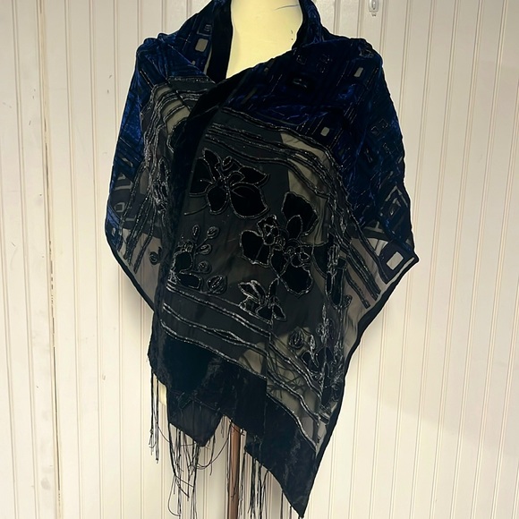 Accessories - Scarf/pashmina